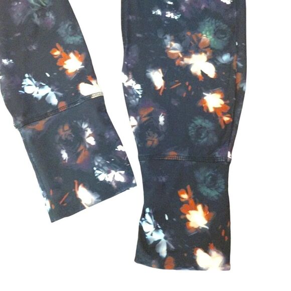 Nine West Active Moisture Wicking Black Floral High Rise Leggings Medium - Picture 7 of 11